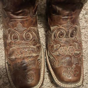 Corral Women’s square toe boot Size 9 worn a handful of times!